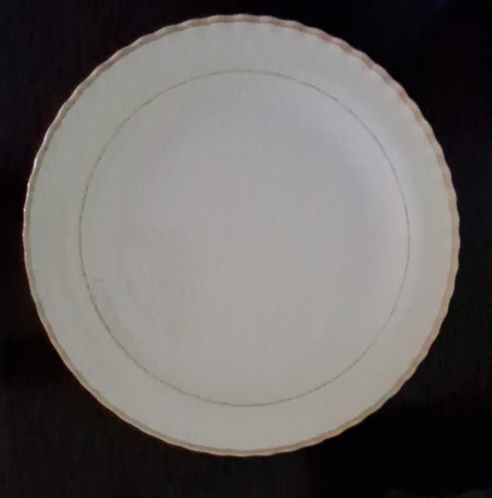 Glossy 18" Melamine Platter, Off-White with Tan Wavy Edge, President's Choice